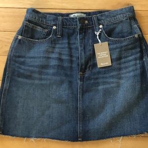 Madewell A-line denim skirt size 27. Brand new.